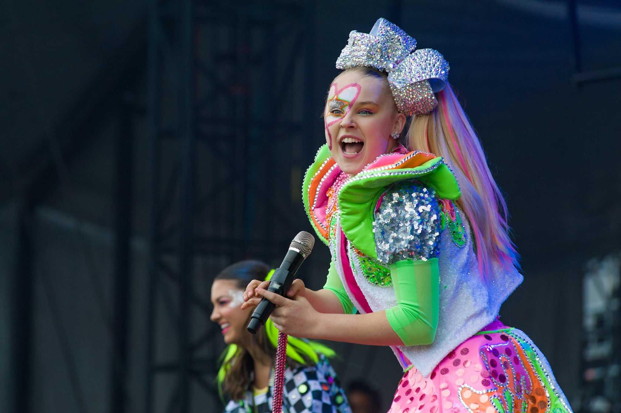 CHICAGO, ILLINOIS - JUNE 09: JoJo Siwa performs onstage during day two of Nickelodeon's Second Annual SlimeFest at Huntington Bank Pavilion on June 09, 2019 in Chicago, Illinois. (Photo by Timothy Hiatt/Getty Images  for Nickelodeon)