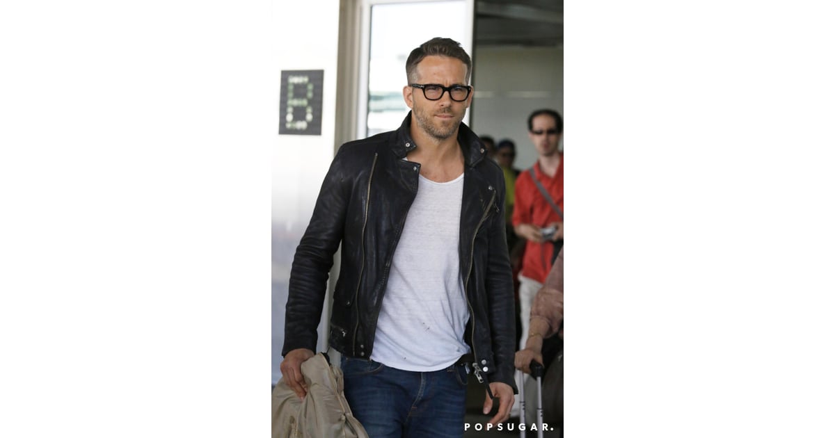 Ryan Reynolds At The Toronto Airport September 2015 Popsugar Celebrity Photo 6 