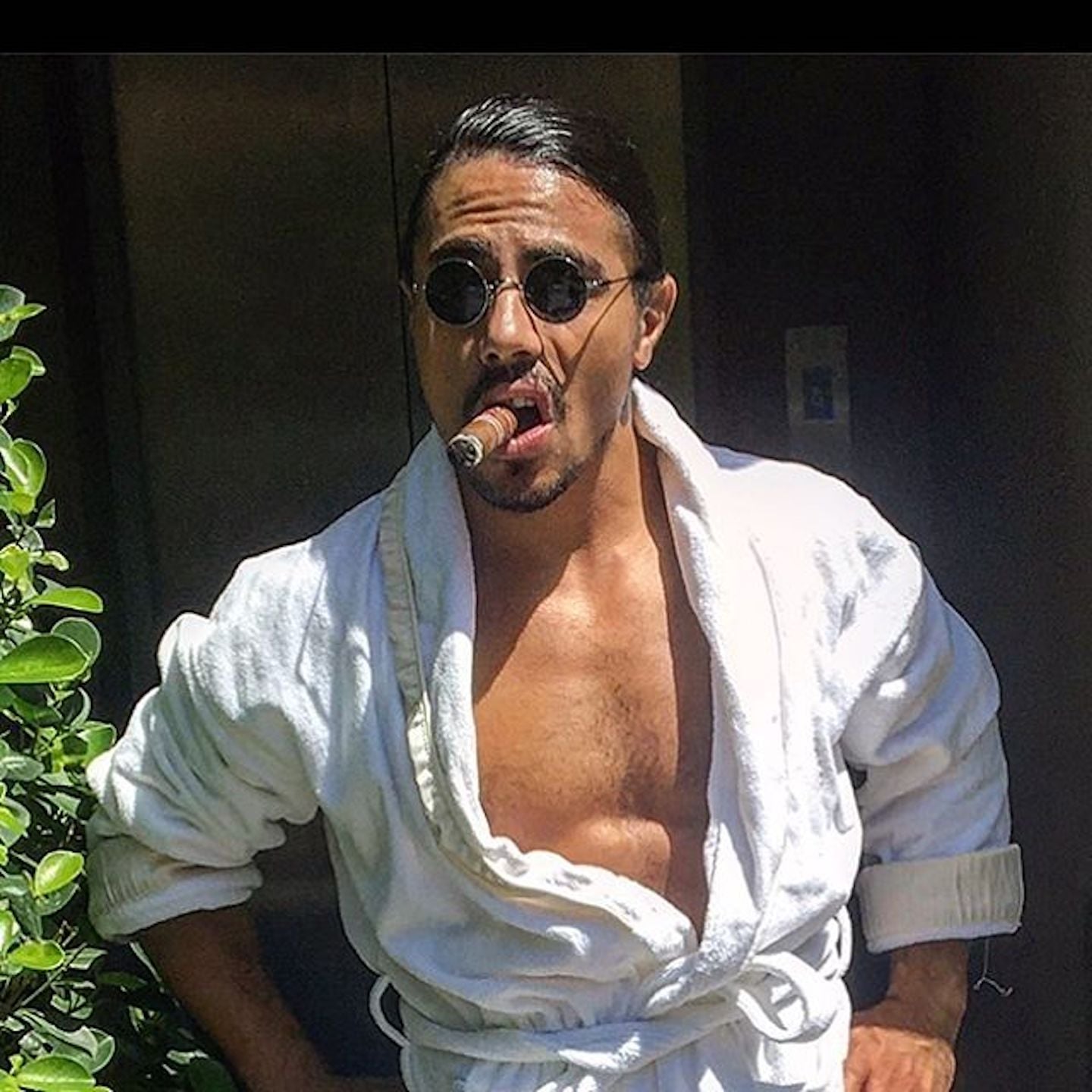 حب يب الملح Salt Bae يطل في مسلسل ناركوس Popsugar Middle East Love