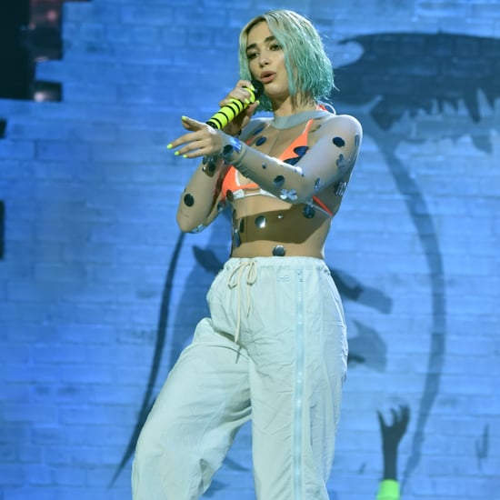 Dua Lipa Blond Hair at the 2018 American Music Awards