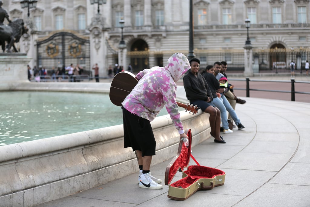 Justin Bieber Tie-Dye Sweatshirt Singing in London