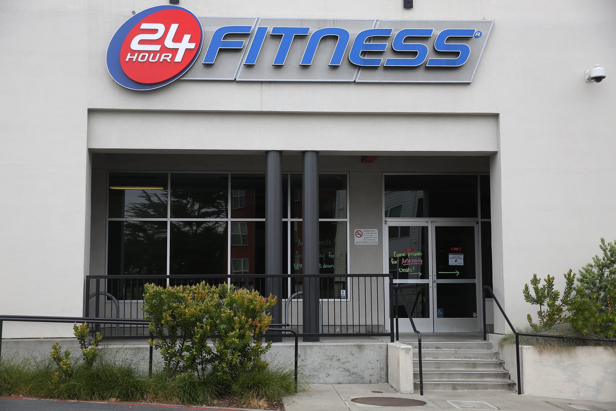 24 hour fitness gym