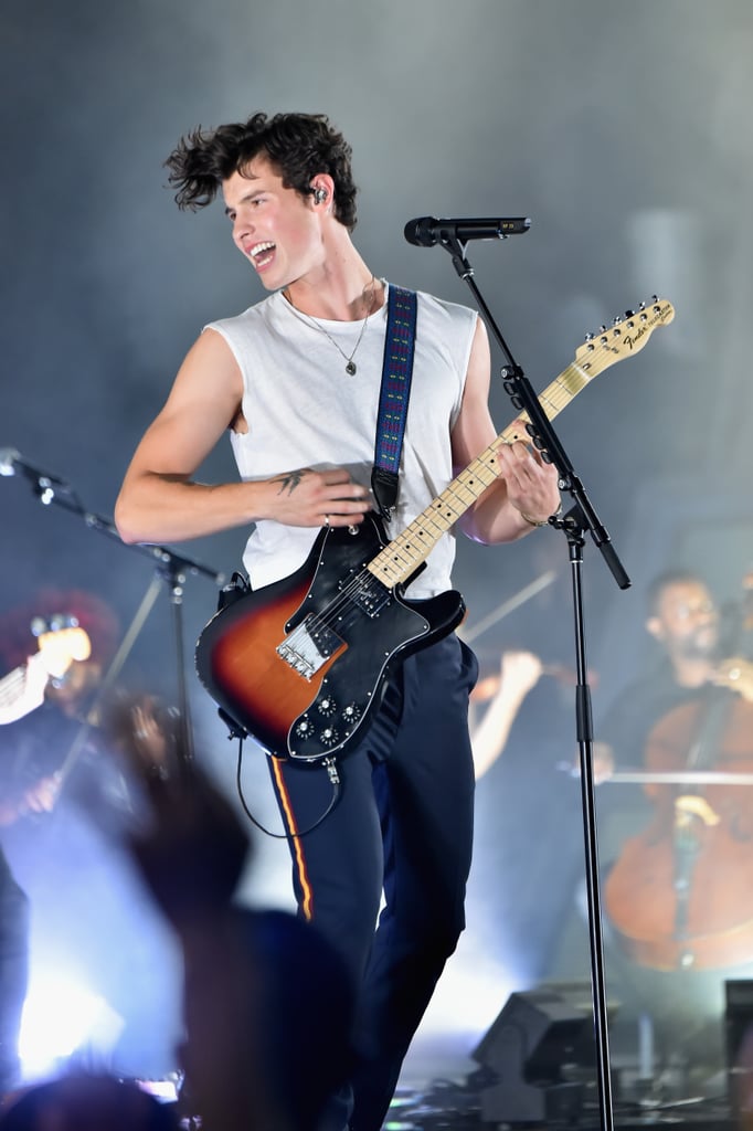 Shawn Mendes At The 2018 Mtv Vmas Popsugar Celebrity