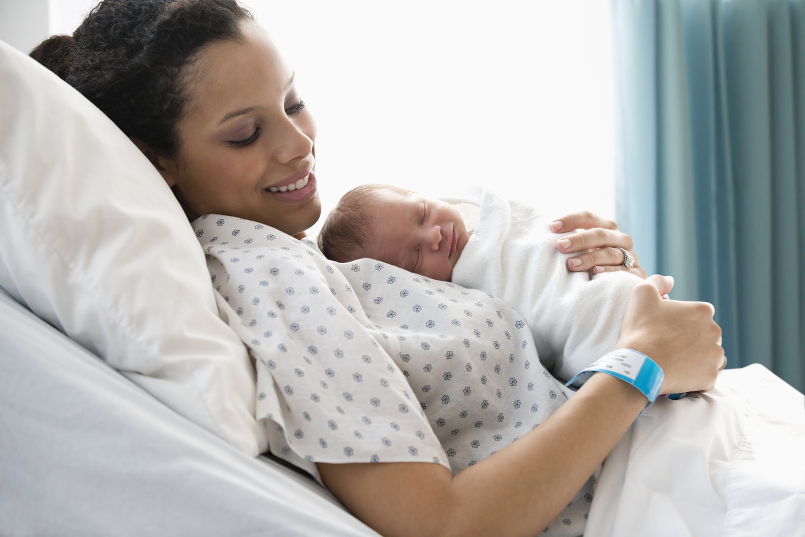 Pros and Cons of Epidural vs. Natural Birth POPSUGAR Family