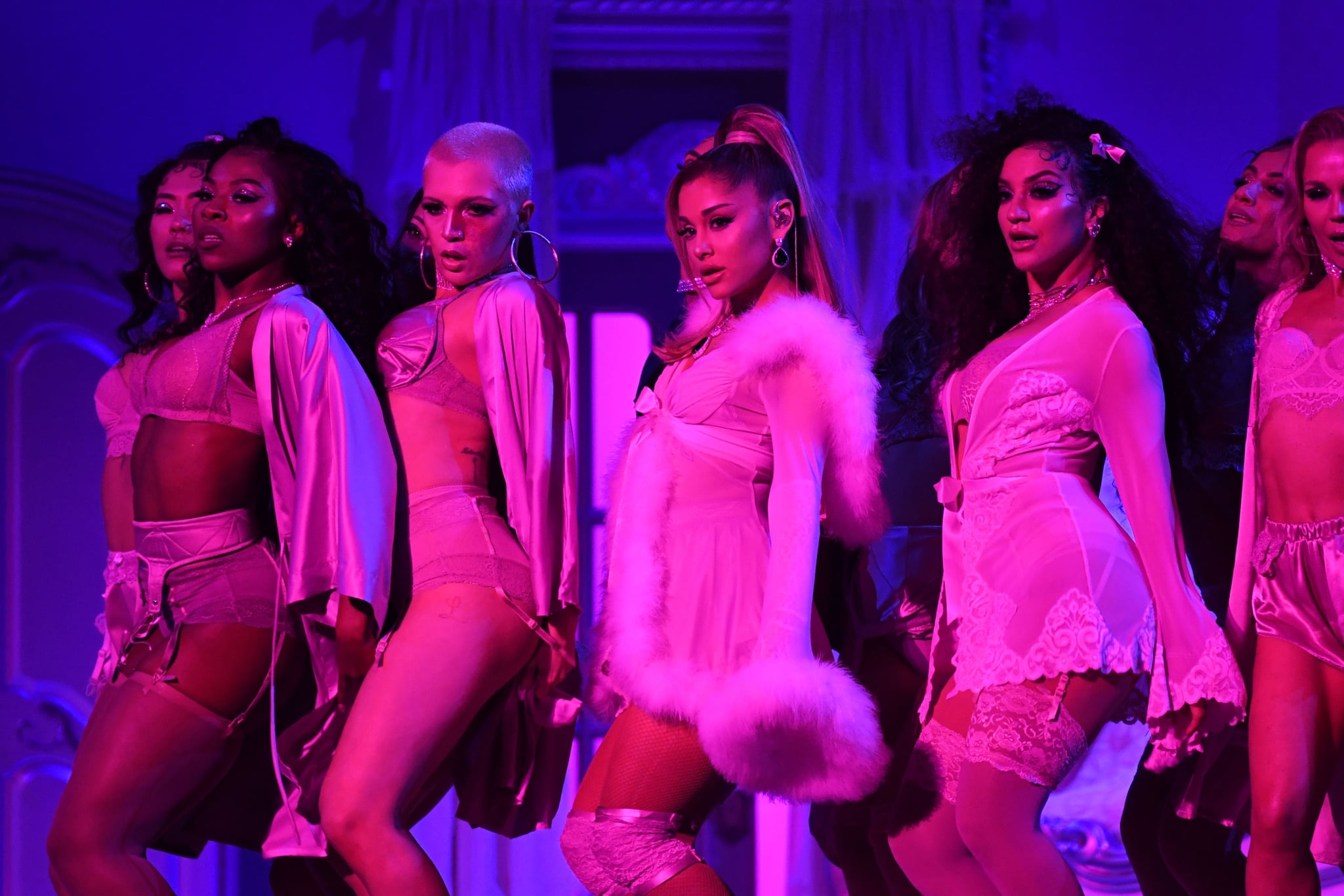 Ariana grande 7 rings outfit top