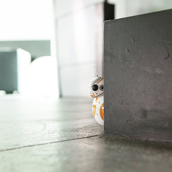 Watch The Force Awakens With BB-8