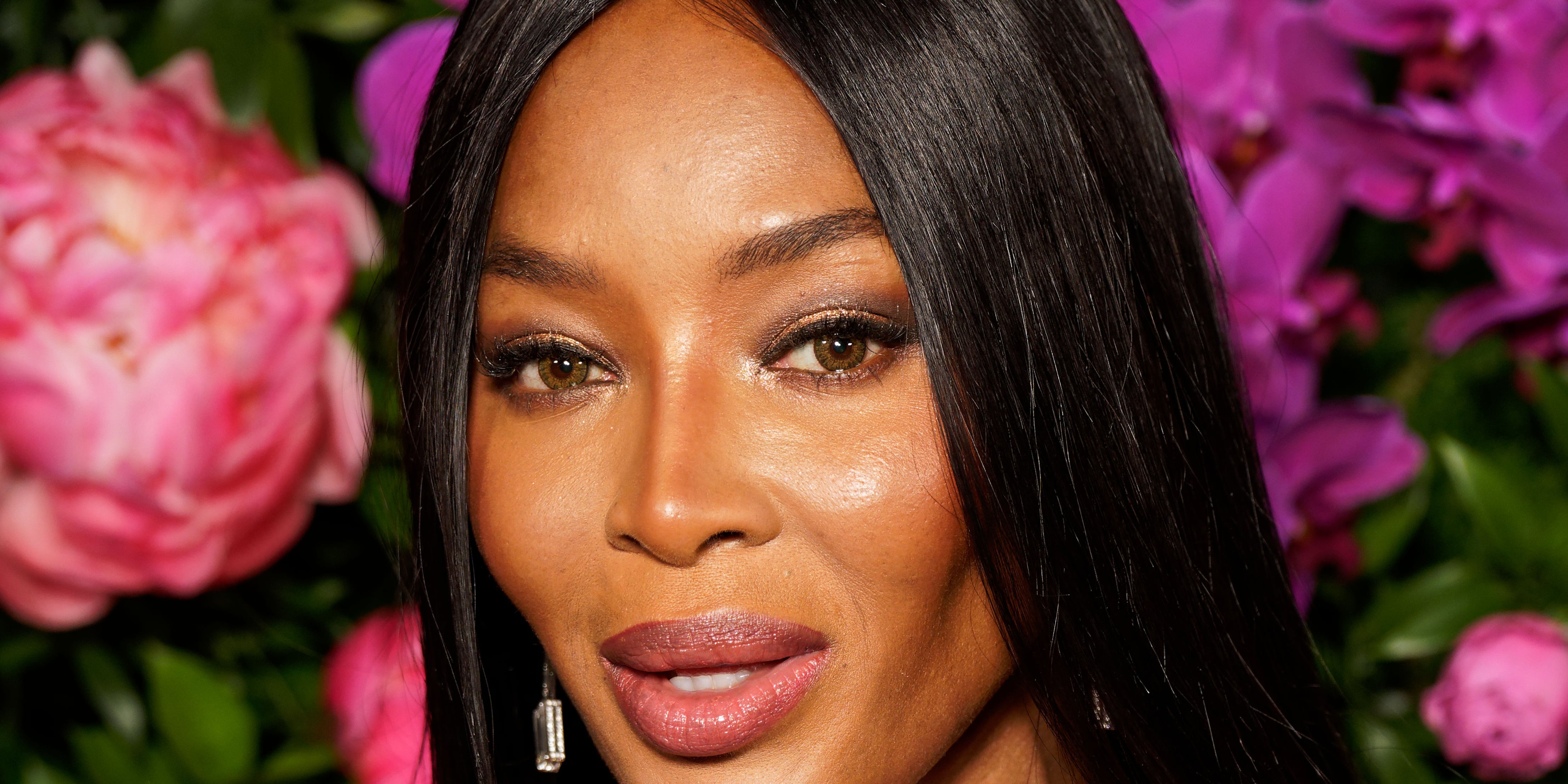 Naomi Campbell's Jellyfish Haircut Is Trending - Vimarsana News