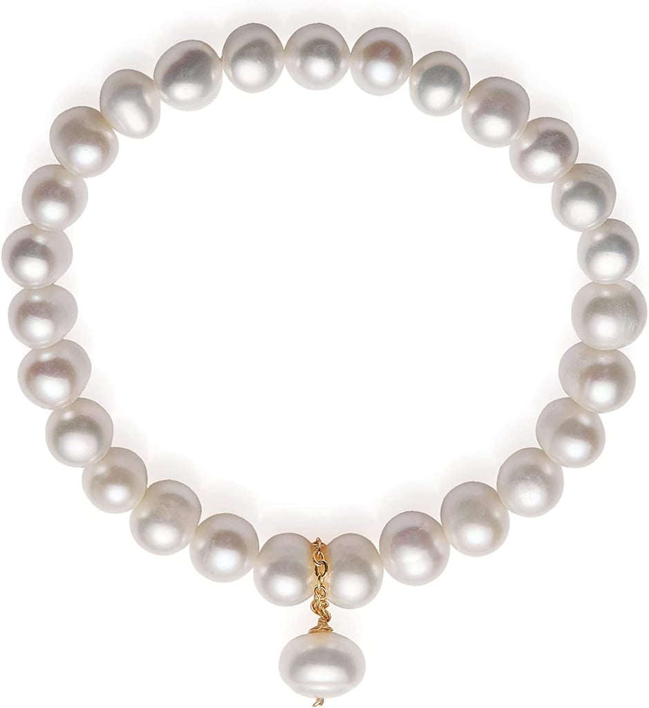 Accessories: Classic Freshwater White Round Pearl Bracelet