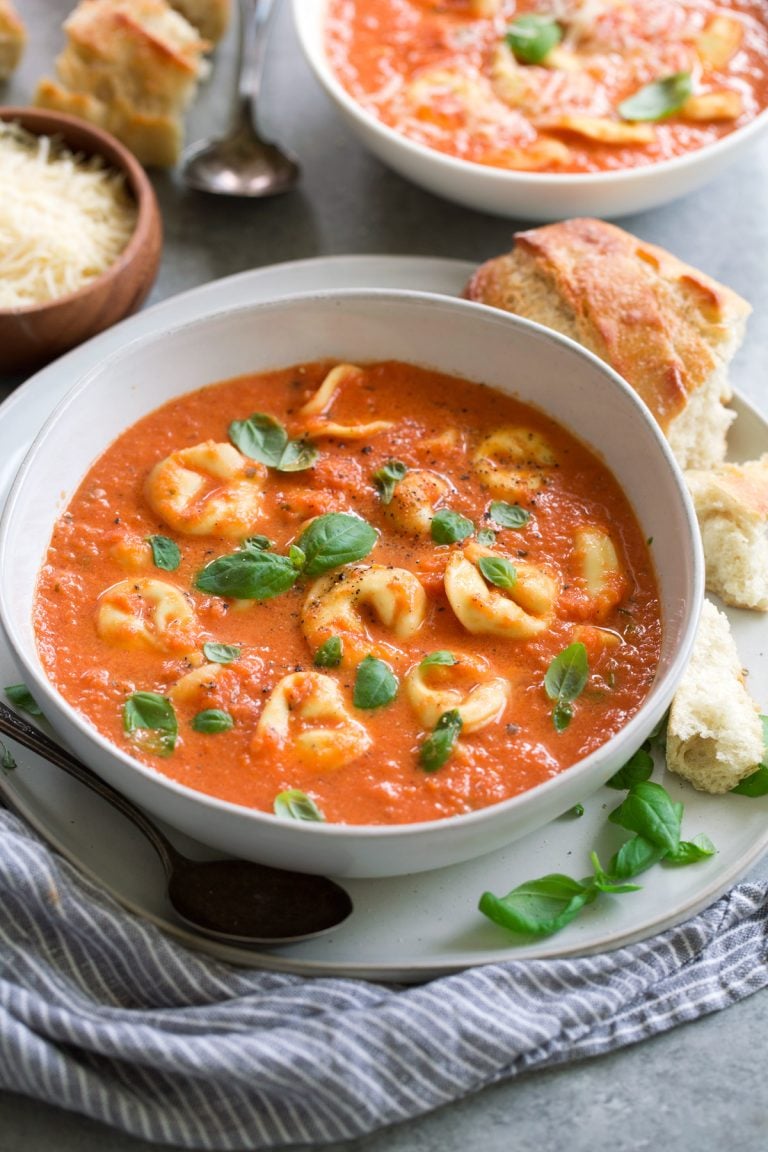 Slow-Cooker Tomato Basil Tortellini Soup