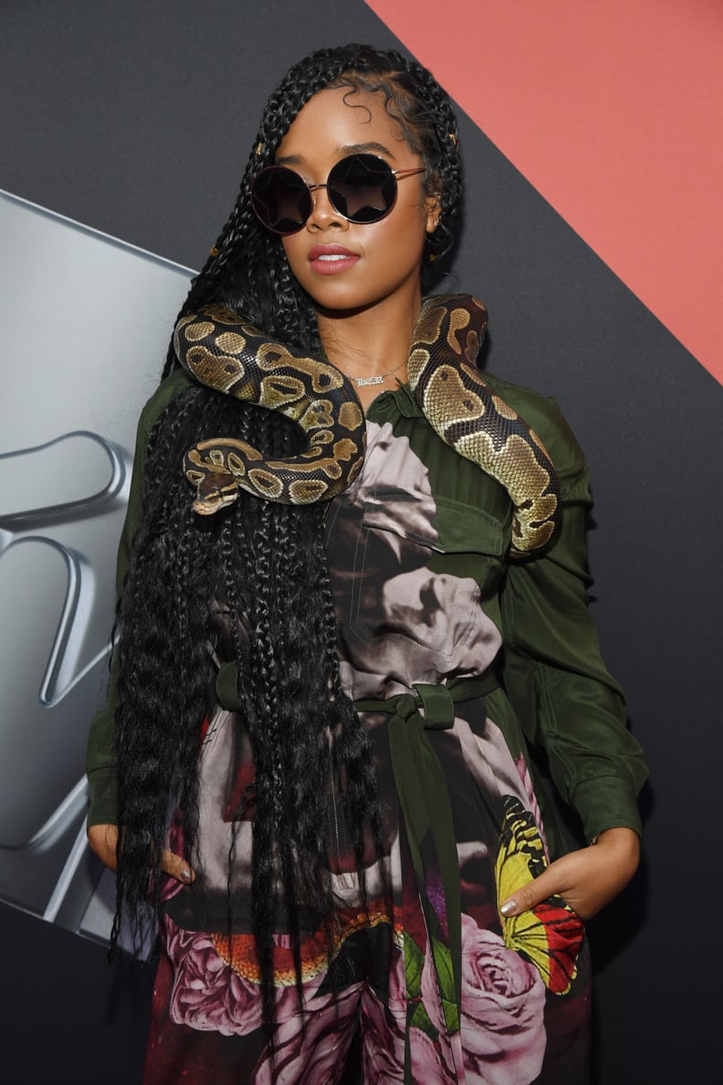 H.E.R. at the 2019 MTV VMAs