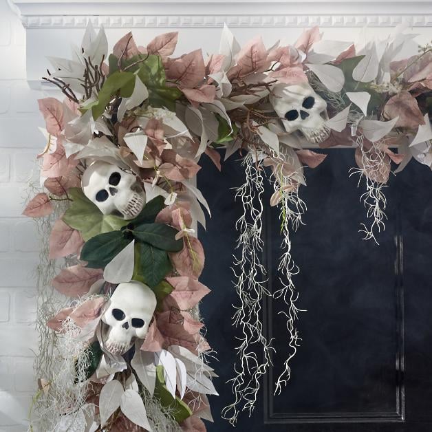 Ghostly Graveyard Garland