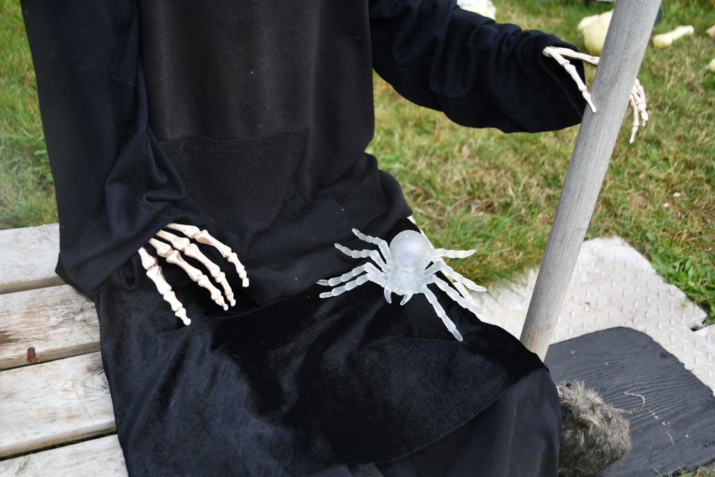 This Guy's Schitt's Creek Halloween Decorations Are Amazing