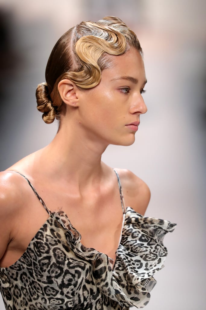 Exaggerated Finger Waves at Ermanno Scervino Spring 2020