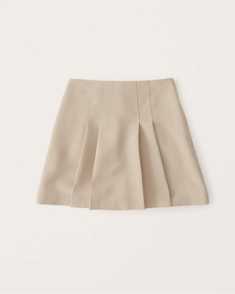 A Tan Skirt: Abercrombie Pleated Menswear Skort