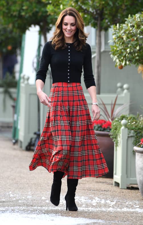 Kate Middleton s Plaid Midi Skirt December 2018 POPSUGAR Fashion