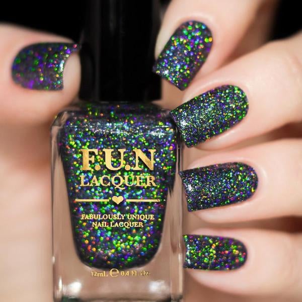 FUN Lacquer in Black Holo Witch