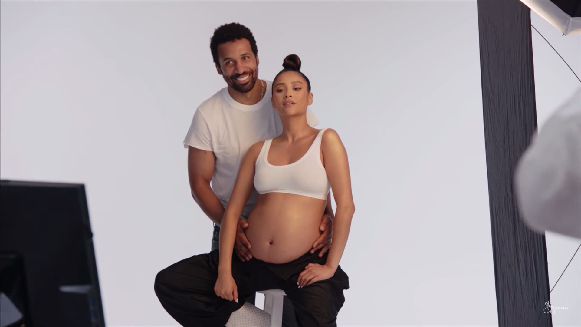 Shay Mitchell Pregnancy Pictures