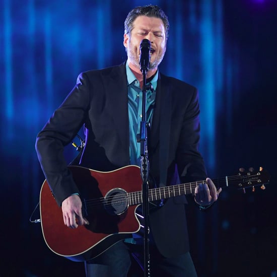 Blake Shelton's Performance at 2017 People's Choice Awards