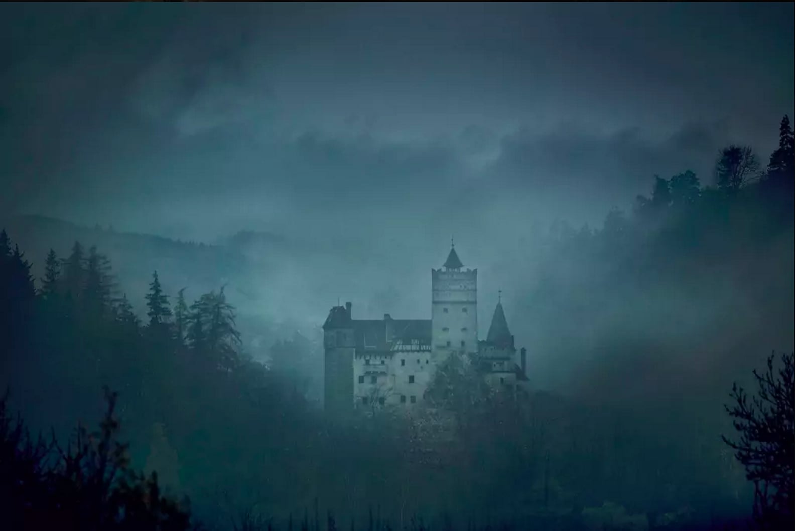 How to Stay in Dracula's Castle PS Smart Living