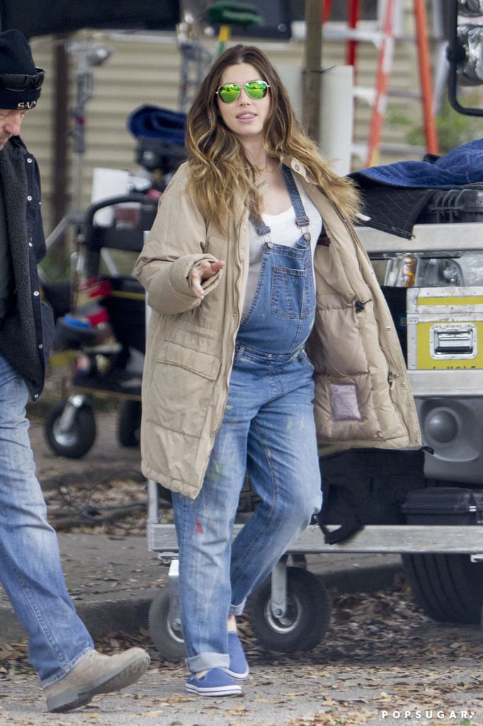 Jessica Biel Pregnant in Overalls