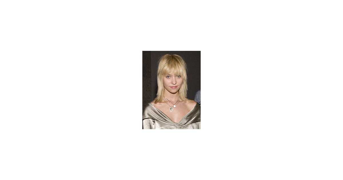 Photo Of Gossip Girl Actress Taylor Momsen With Bangs New Fringe Hair At New York Fashion Week Bleach Blonde Mullet Style Trend Popsugar Beauty Uk