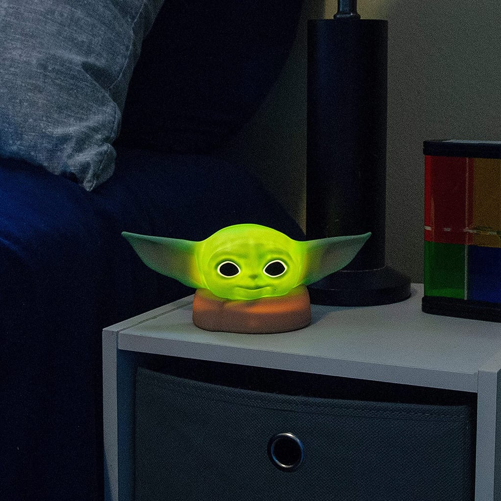 How the Star Wars The Child LED Nightlight Looks in the Dark