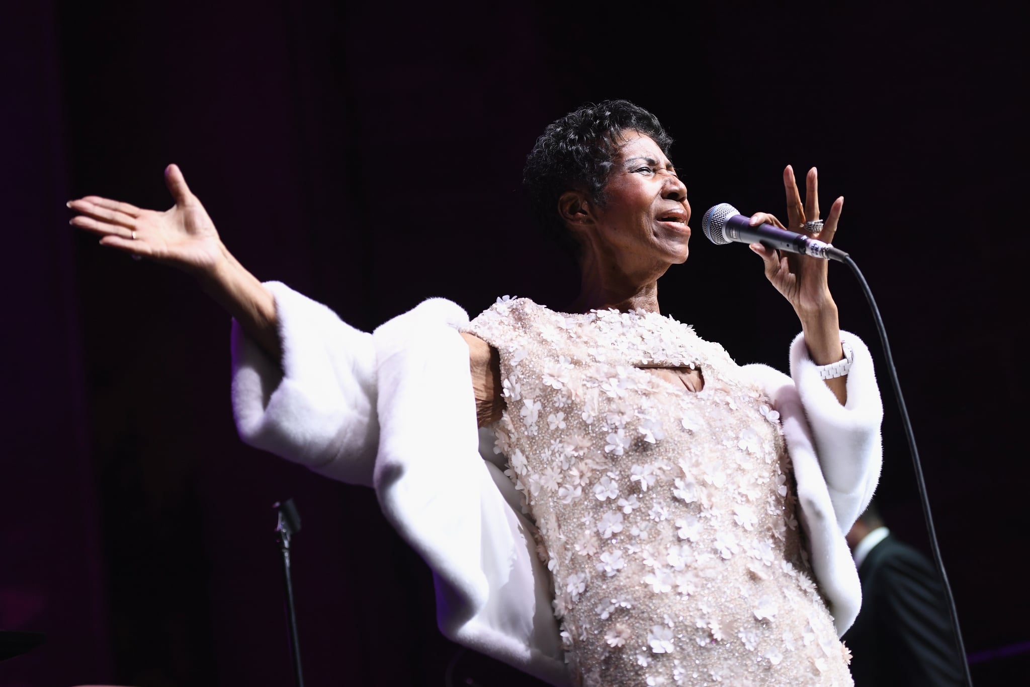 NEW YORK, NY - NOVEMBER 07:  Aretha Franklin performs onstage at the Elton John AIDS Foundation Commemorates Its 25th Year And Honours Founder Sir Elton John During New York Fall Gala at Cathedral of St. John the Divine on November 7, 2017 in New York City.  (Photo by Dimitrios Kambouris/Getty Images)
