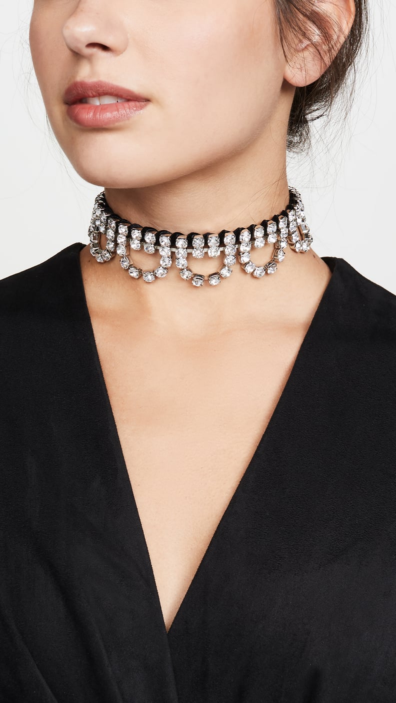 Area Scalloped Choker