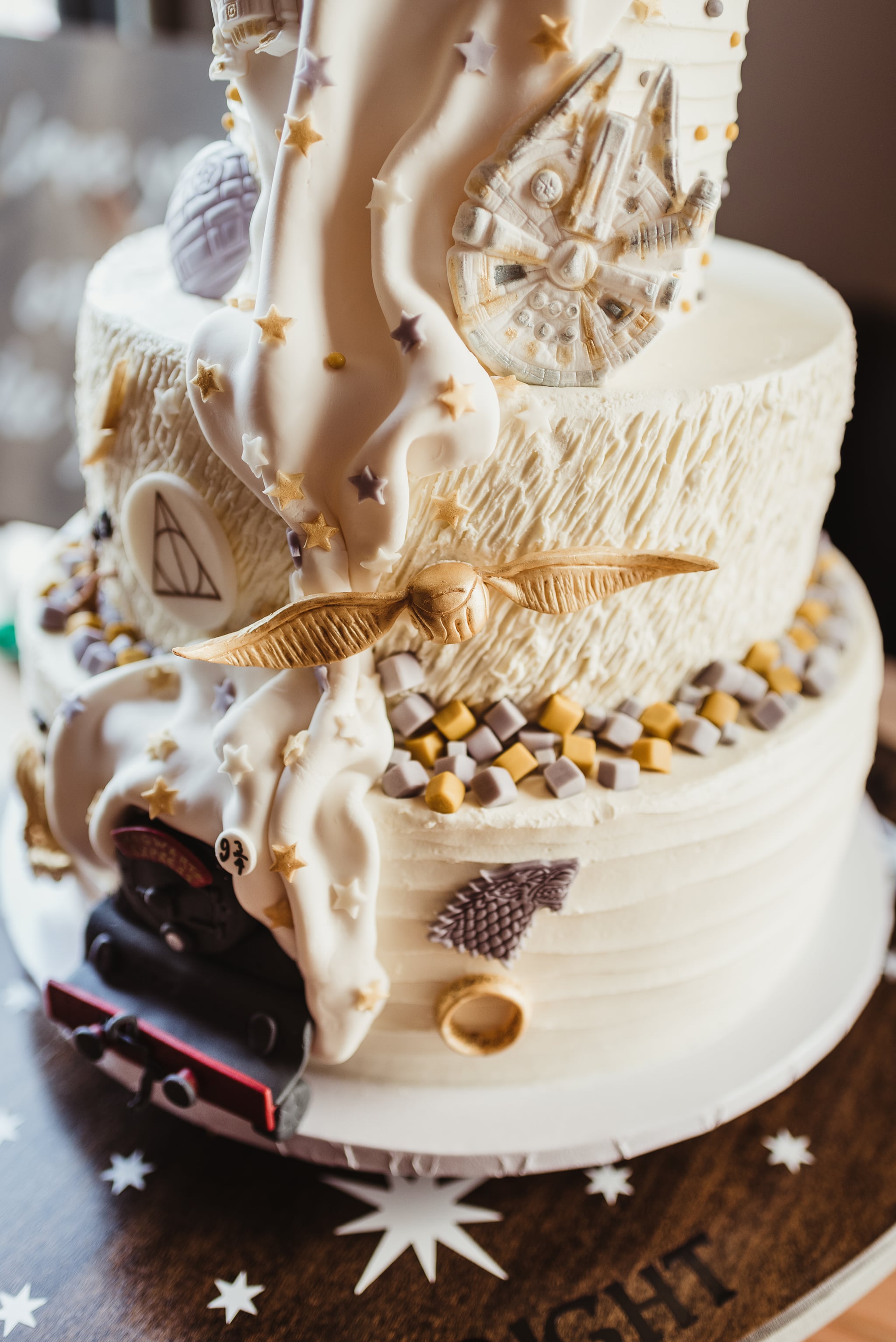 Love Sex Whether You Belong To Gryffindor Or House Targaryen You Ll Love This Bookish Wedding Popsugar Love Sex Photo 80