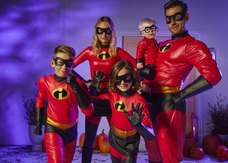 “超人特工队”万圣节服装的家庭