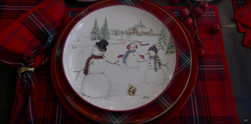 How cute are these snowmen plates she used in 2016?