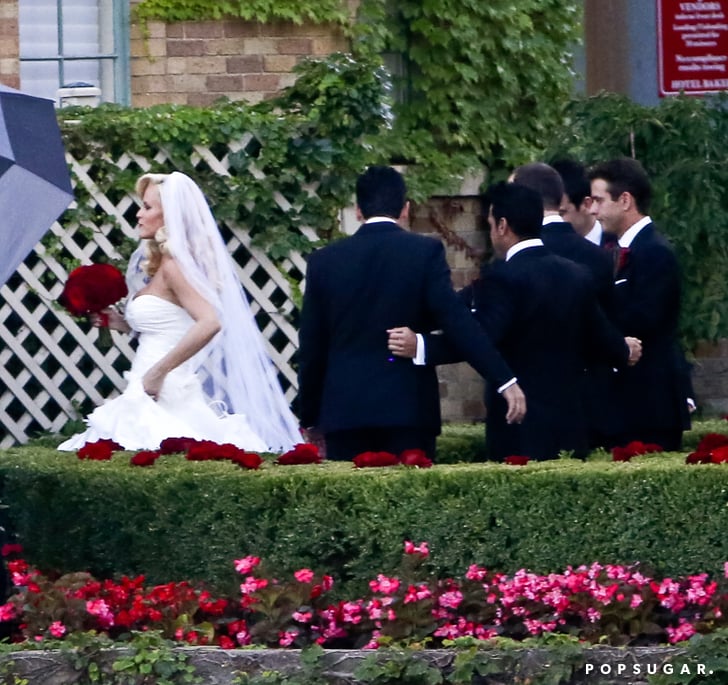 Jenny Mccarthy And Donnie Wahlberg Wedding Pictures Popsugar 