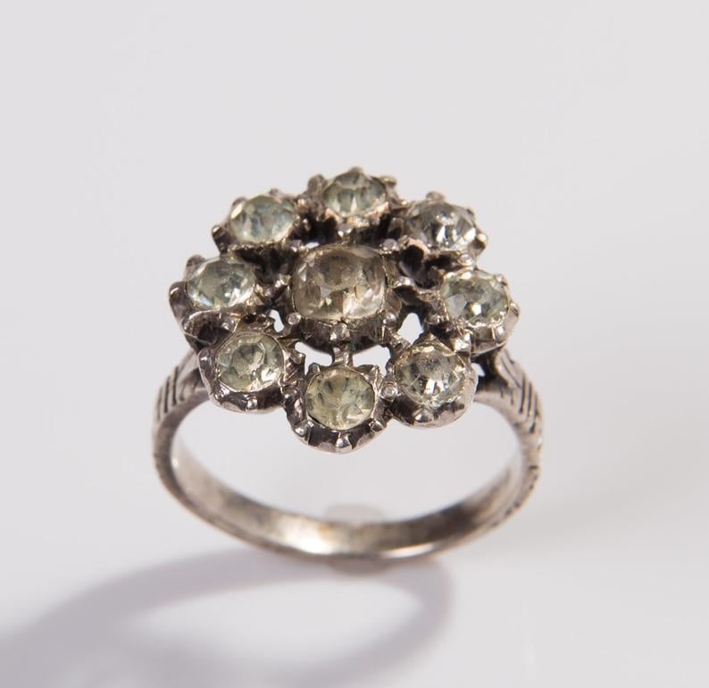Antique Cuts: Georgian-Victorian Foil Paste Daisy Cluster Ring