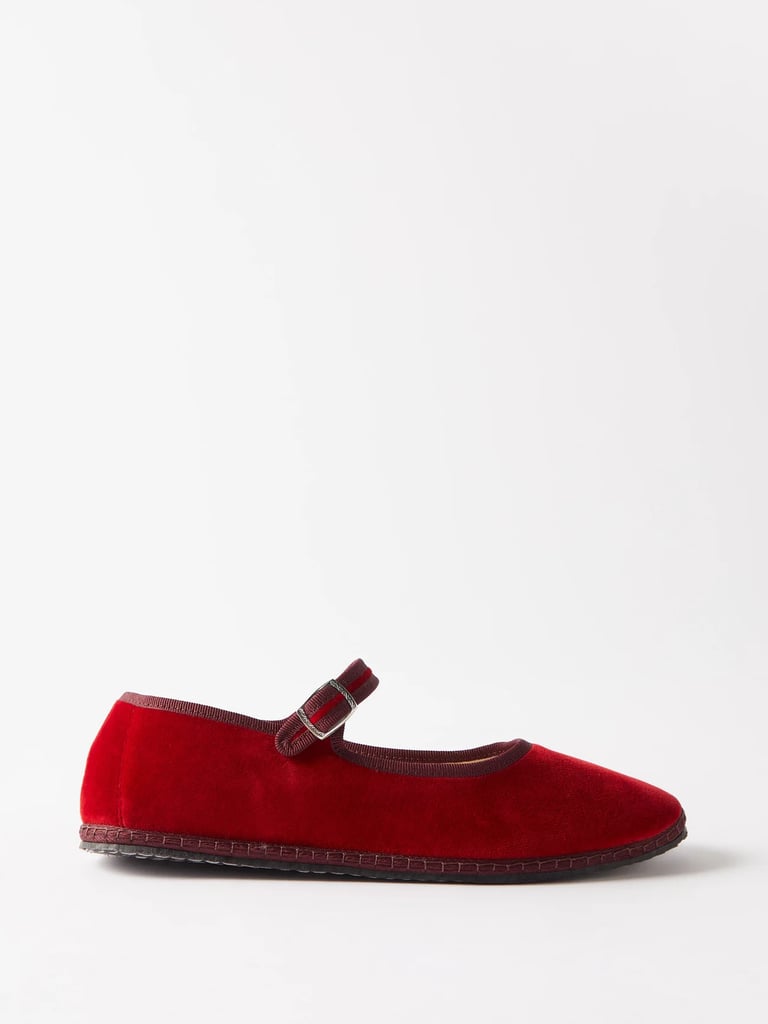 Fall Shoe Trend 2023: Fiery Red