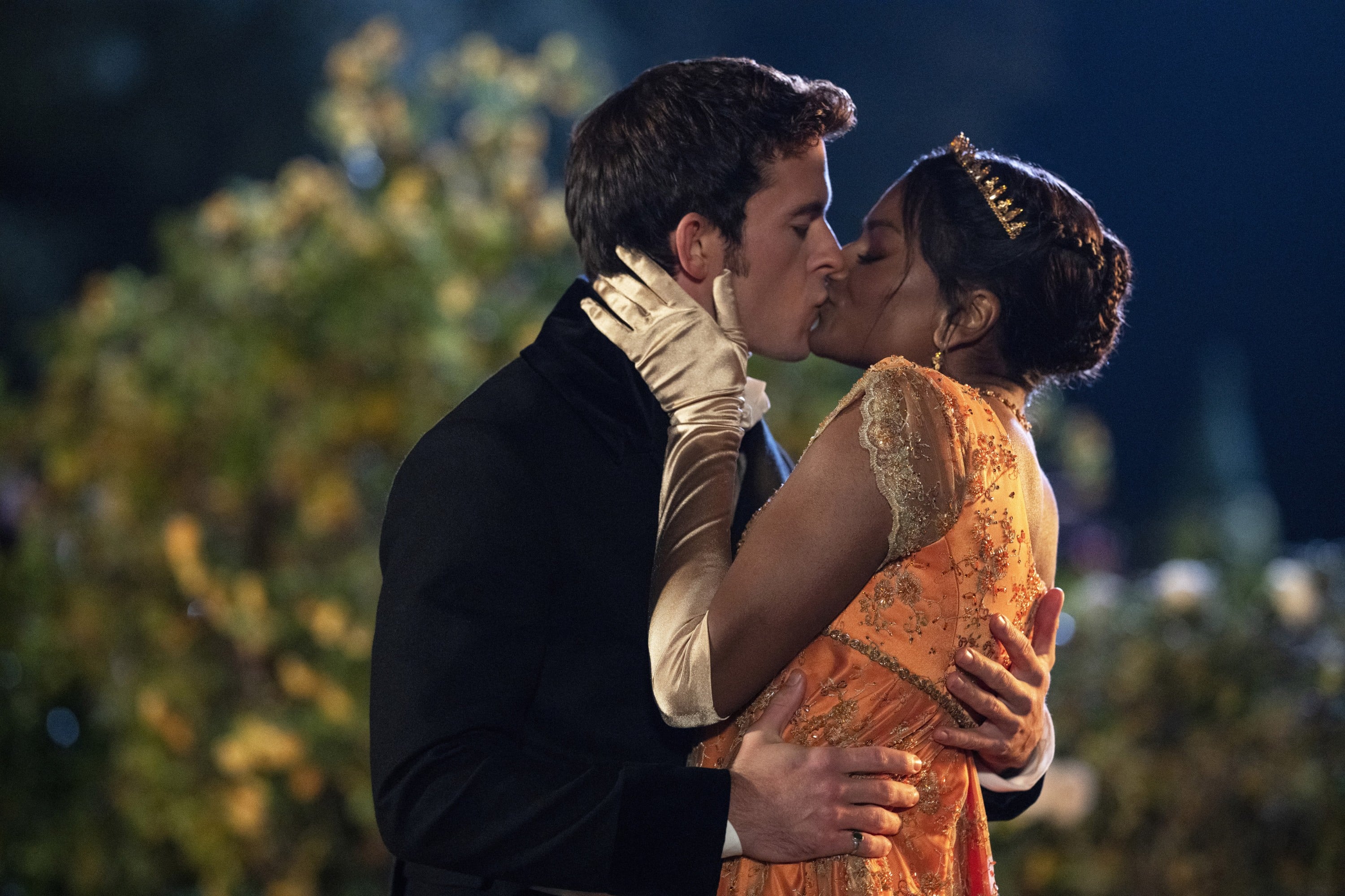 The Sexiest Kiss Scenes in Movies and TV Shows of 2022 | POPSUGAR  Entertainment