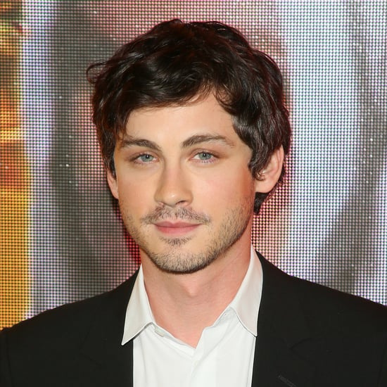 Logan Lerman的灰色头发让粉丝们大吃一惊