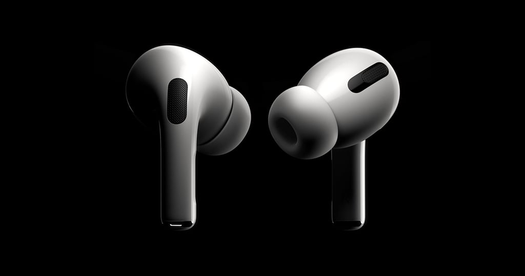 Noise-Cancelling Headphones: Apple AirPods Pro