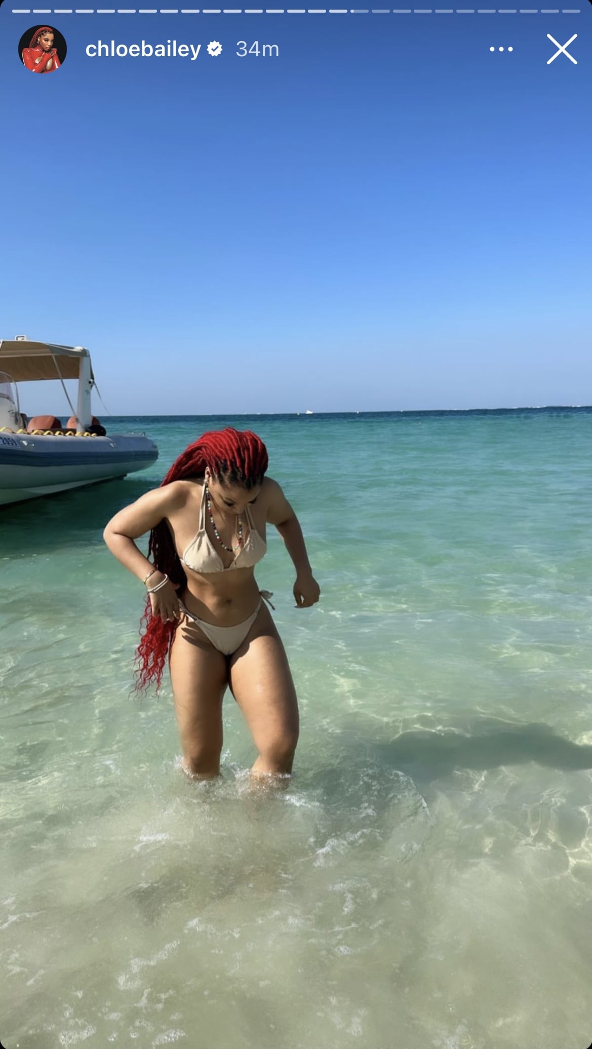 Sofía Vergara Shared Her Summer Beauty Secret While Wearing Nothing But  Tiny Thong Bikini Bottoms