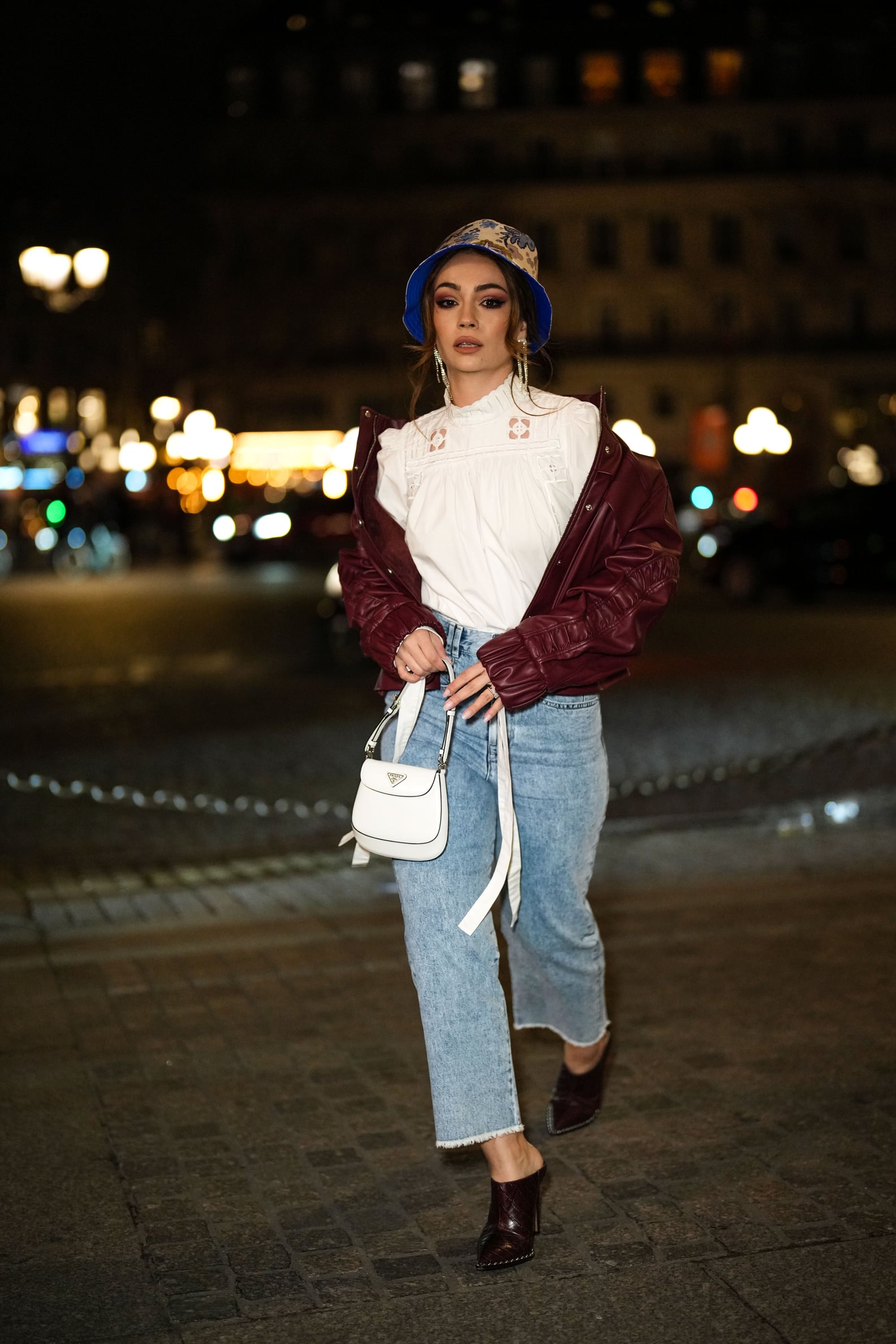 12 Outfits With Mom Jeans | PS Fashion