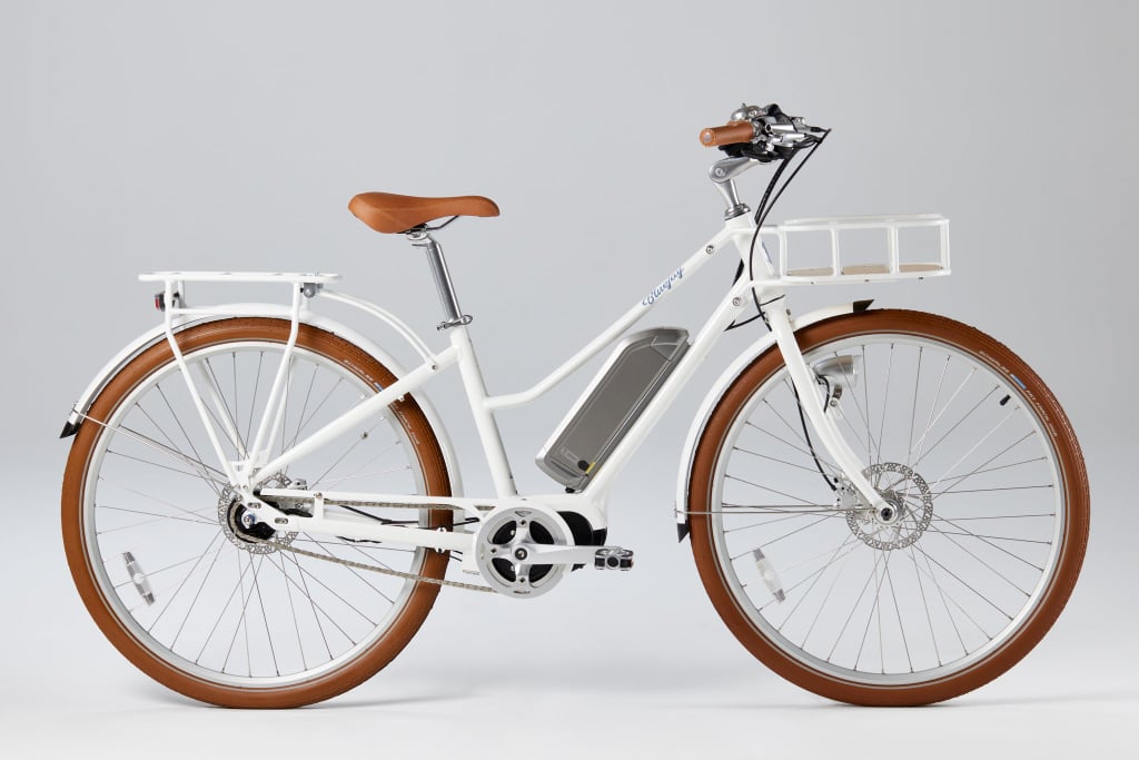 Premiere Edition Bluejay Bike in Modern White