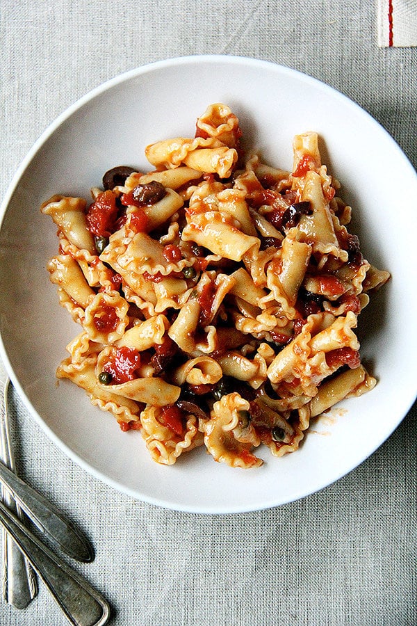 Easy Puttanesca Pasta