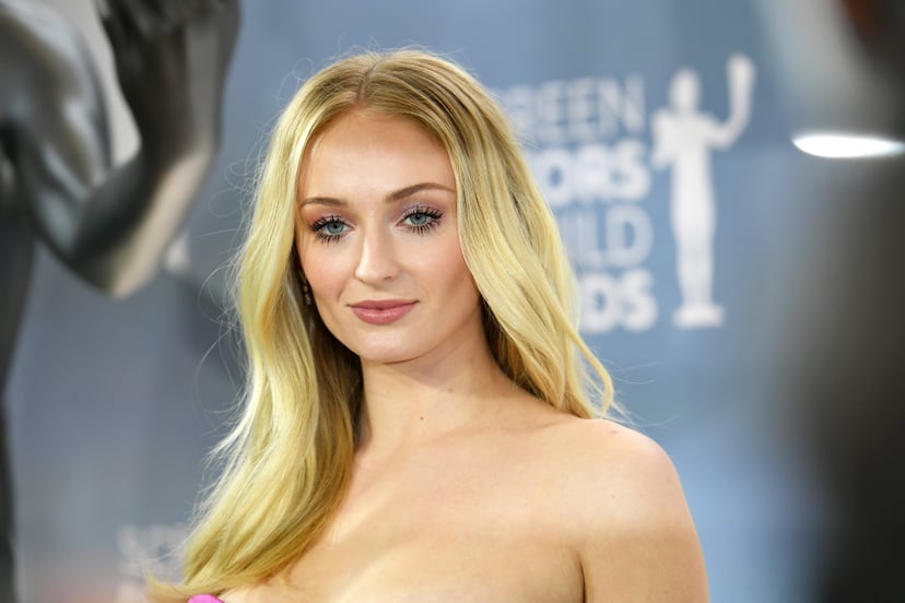LOS ANGELES, CALIFORNIA - JANUARY 19: Sophie Turner attends the 26th Annual Screen Actors Guild Awards at The Shrine Auditorium on January 19, 2020 in Los Angeles, California. 721384 (Photo by Mike Coppola/Getty Images for Turner)