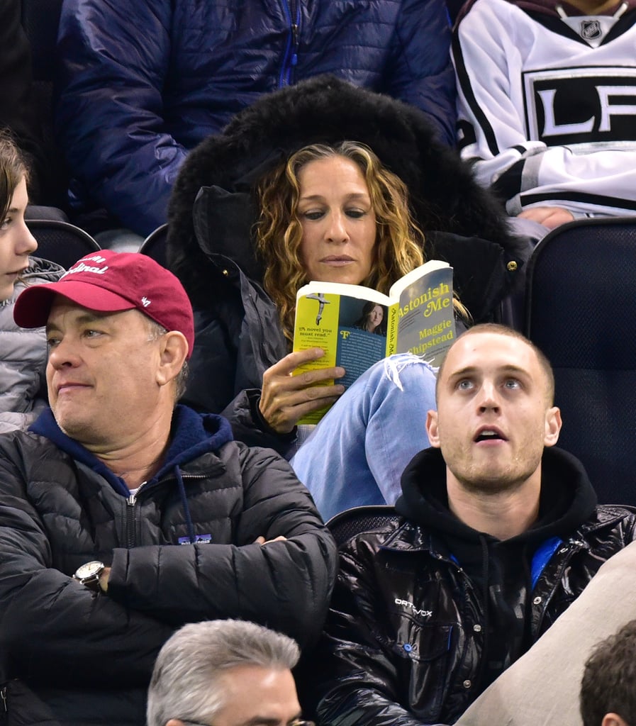 Sarah Jessica Parker Gives Tom Hanks a Look