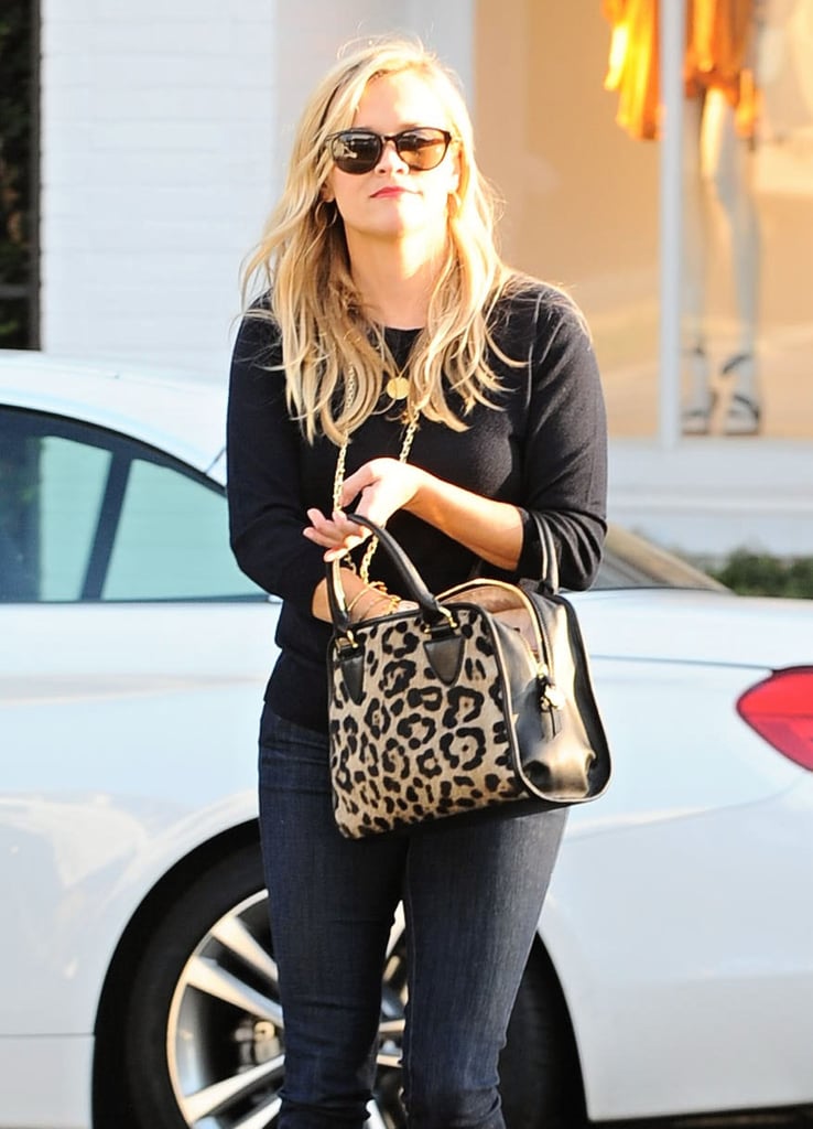 Reese Witherspoon With Daughter Ava Pictures October 2015