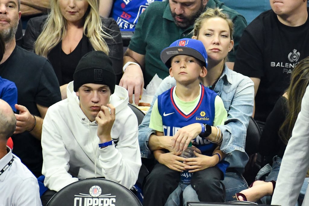 Kate Hudson at Los Angeles Clippers Game With Kids