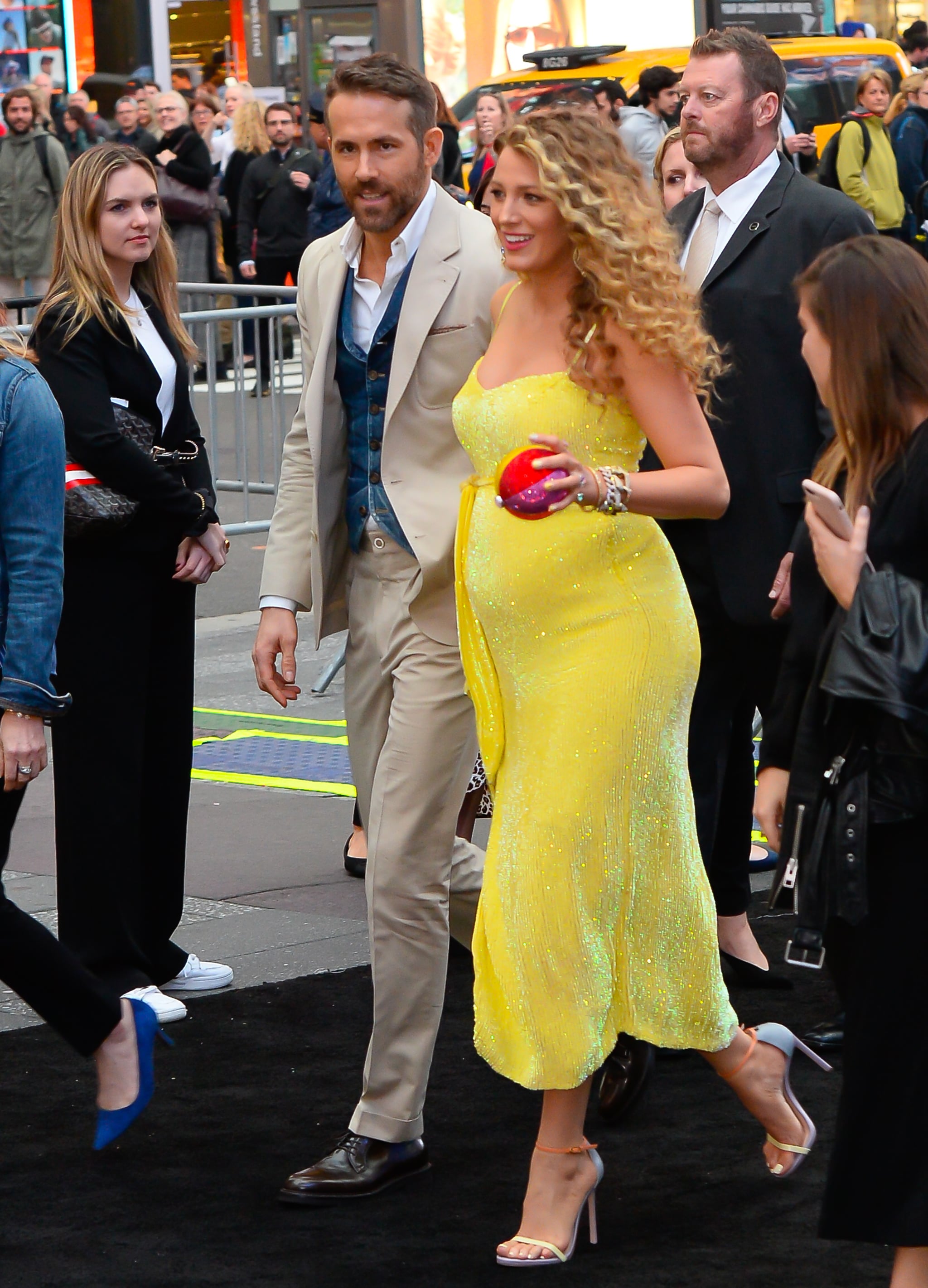 Blake Lively, Kept Secret of Her 4th Baby. Sources Said It Was "Very Quiet." Friends "Were Surprised"