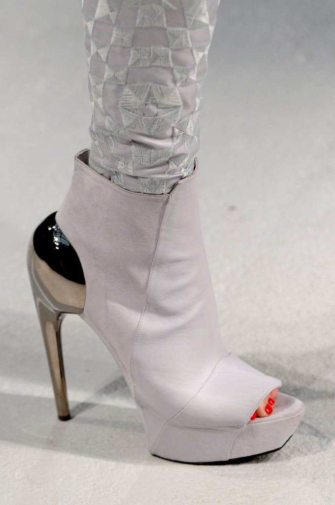 Gareth Pugh Spring 2013 Gareth Pugh Spring 2013