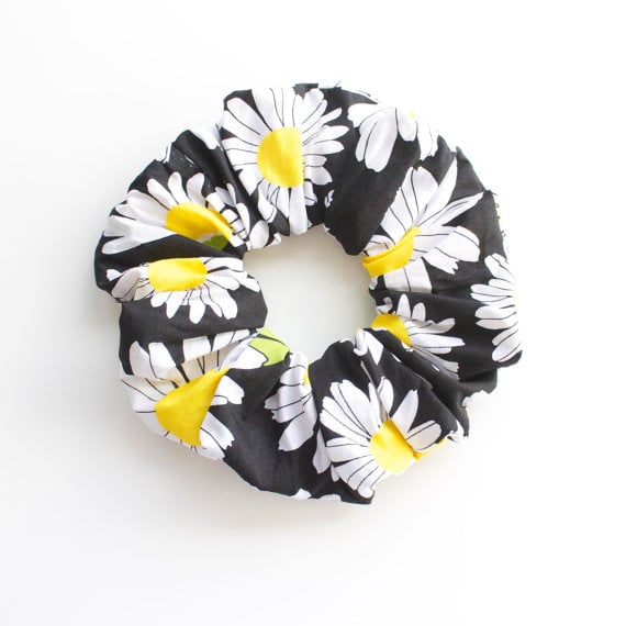 Smukie Giant Daisies Hair Scrunchy