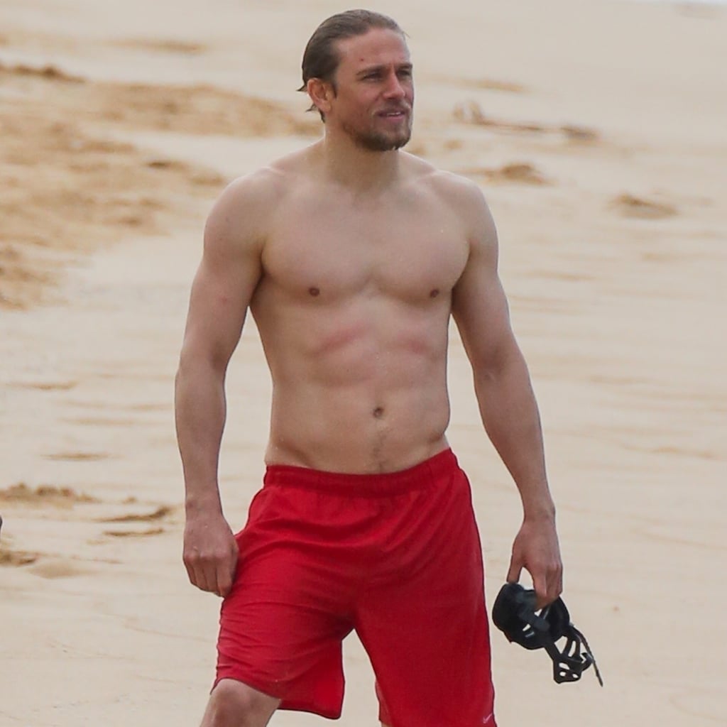 Charlie Hunnam Shirtless Pictures Popsugar Celebrity Polnoe imya — charlz mettyu hannem (charles matthew hunnam). charlie hunnam shirtless pictures