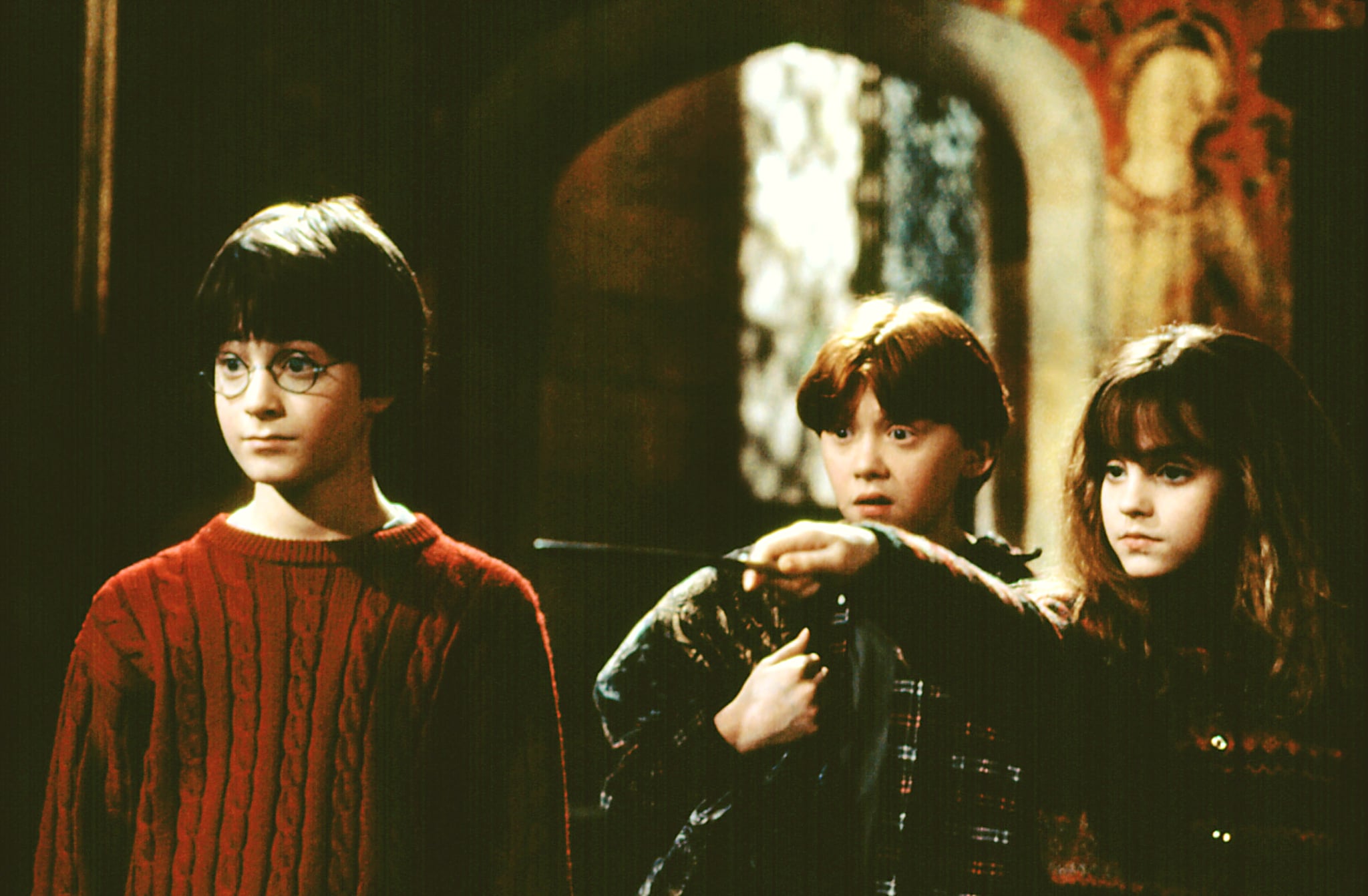 HARRY POTTER AND THE SORCERER'S STONE, Daniel Radcliffe, Rupert Grint, Emma Watson, 2001